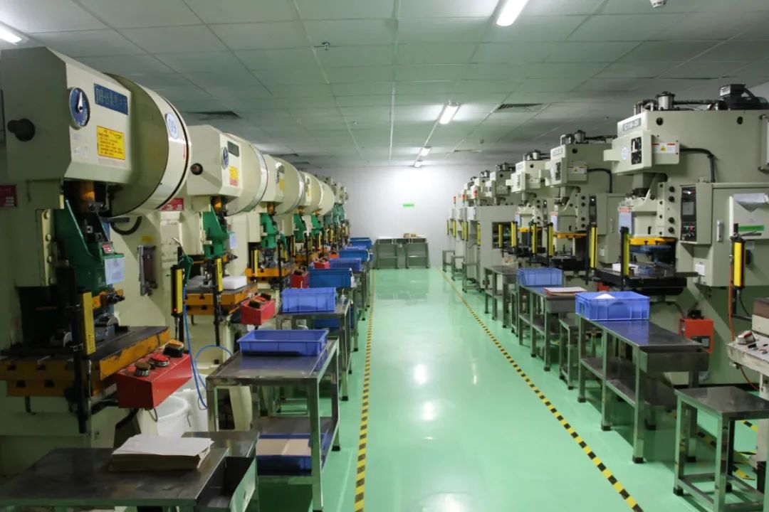 五金加工廠有機廢氣異味控制，Dejing的凈?除臭劑如何做到？.jpg