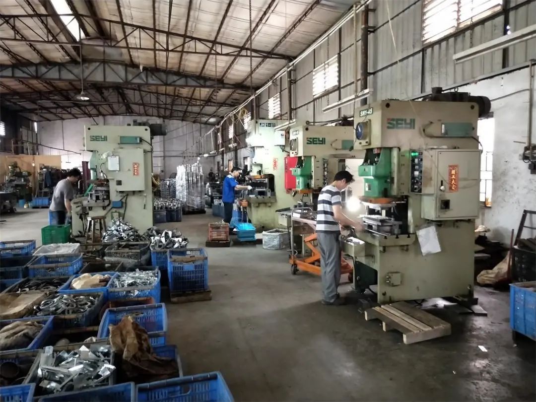 五金加工廠有機(jī)廢氣異味控制，Dejing的凈?除臭劑如何做到？