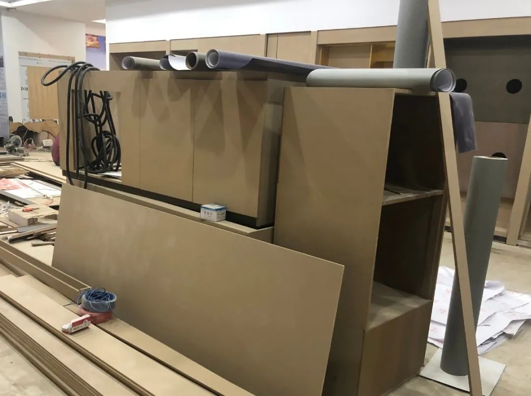 木質(zhì)建材、木質(zhì)家具制造業(yè)釋放大量臭味，的凈除臭劑快速分解除臭！.jpg