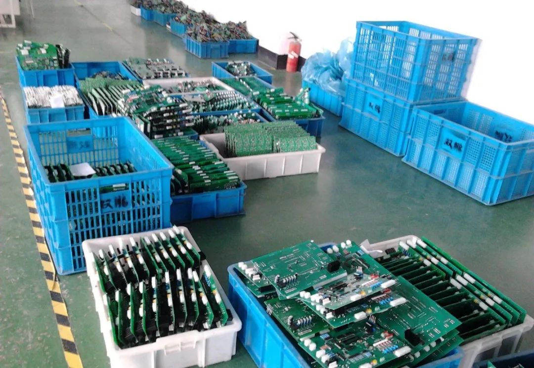 電子工業(yè)廢氣VOCs污染如何治理？的凈-異味控制劑還原綠色健康呼吸！.jpg